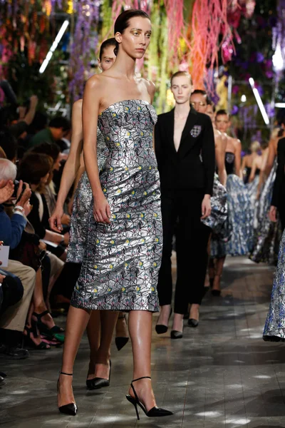 Look 65